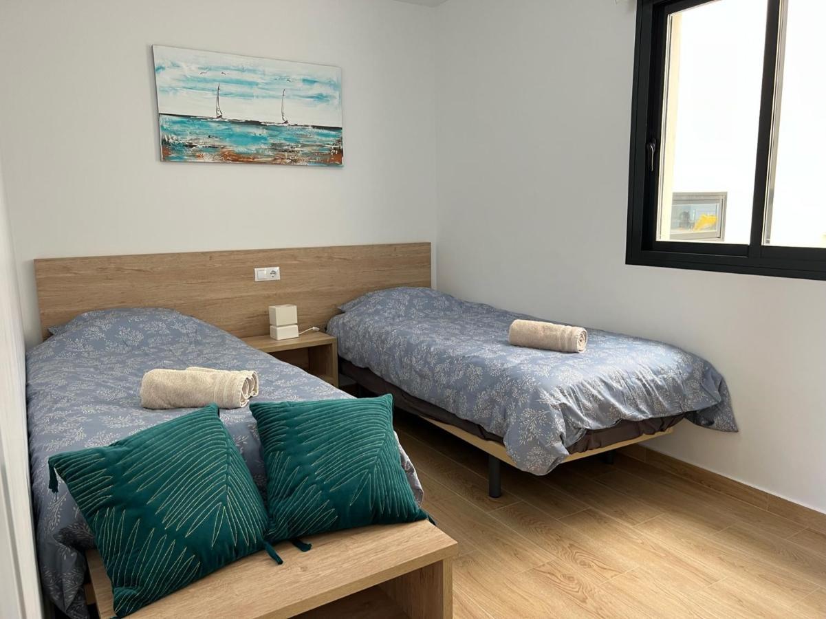 Luxurious Flat & Private Rooftop In Villamartin Orihuela Costa Apartamento Dehesa de Campoamor (Orihuela Costa)
